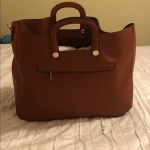Hand bag